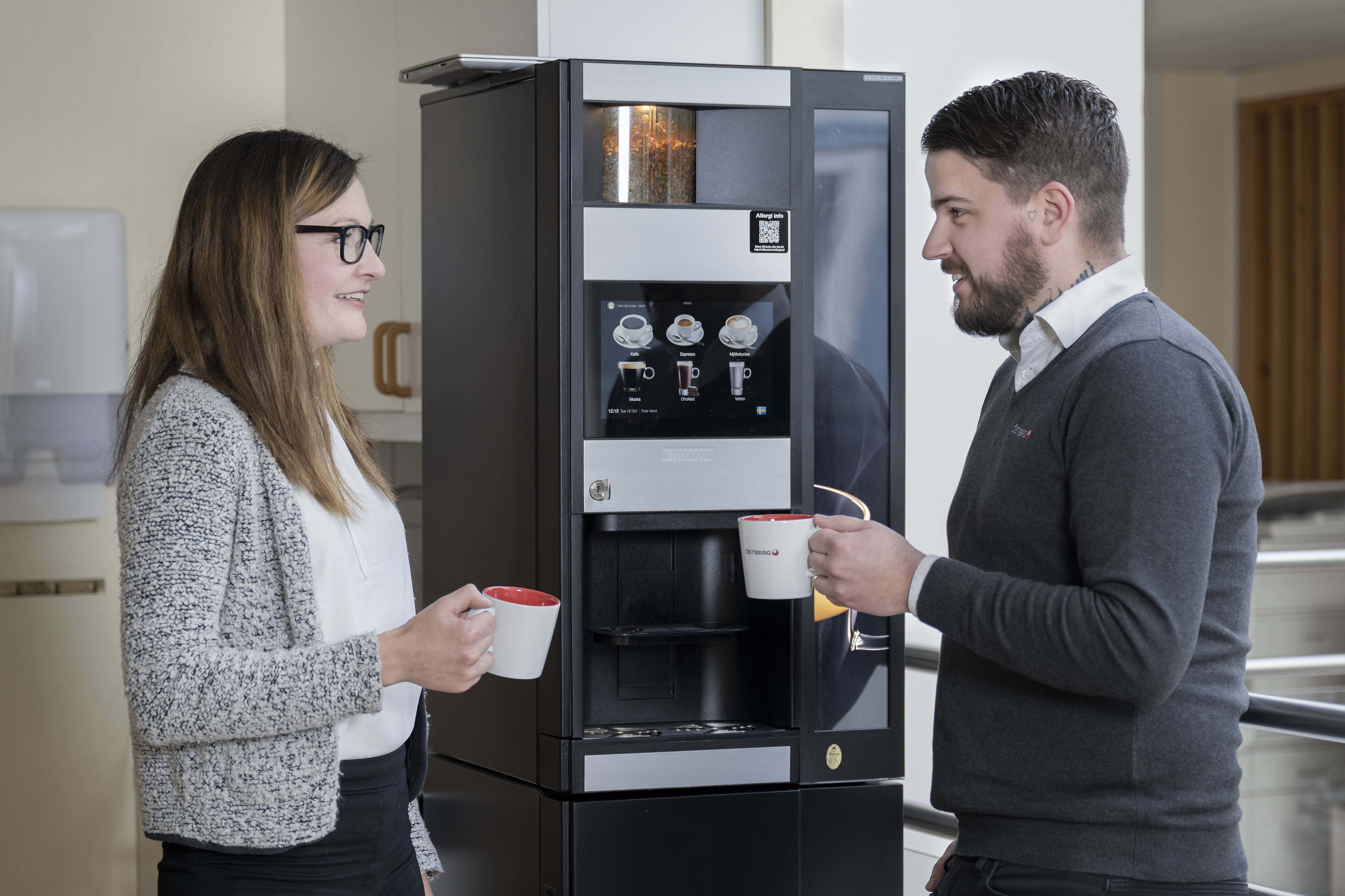 Colleagues at the coffee machine